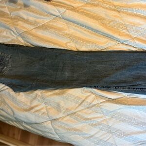 Silver Jeans woman’s  Dark Blue Skinny Jeans